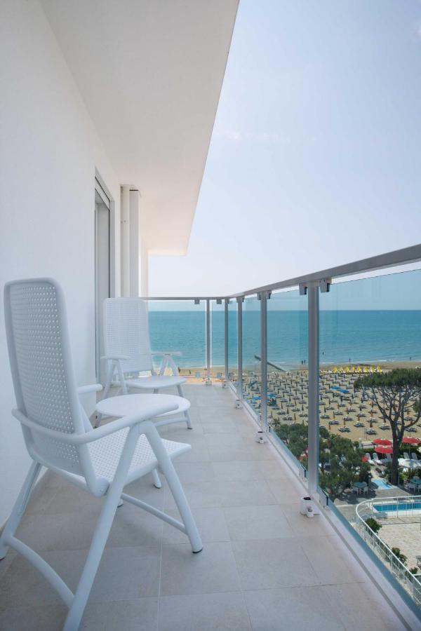 Hotel Mirafiori Lido di Jesolo Exteriör bild